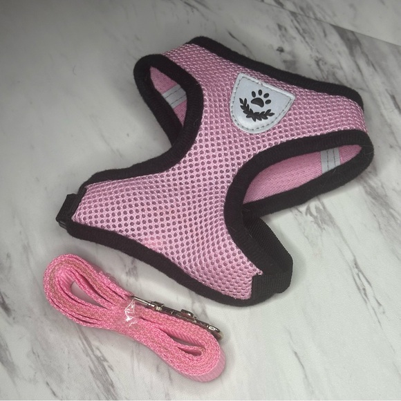 Reflective Pet Harness & Leash Set - Pink - Size Small - Picture 4 of 7